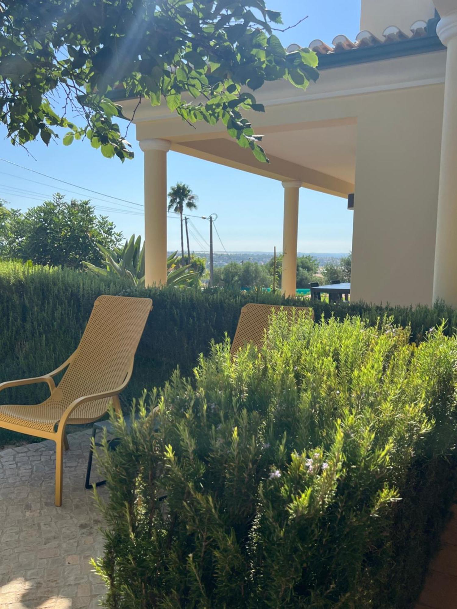Villa Tranberg Suites Ferreiras Exterior foto